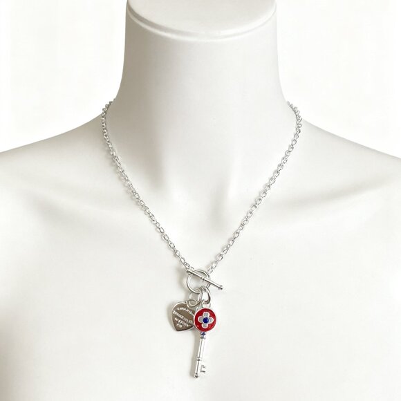 Sterling Silver Heart - Shaped Key Pendant Necklace - Picture 1 of 2